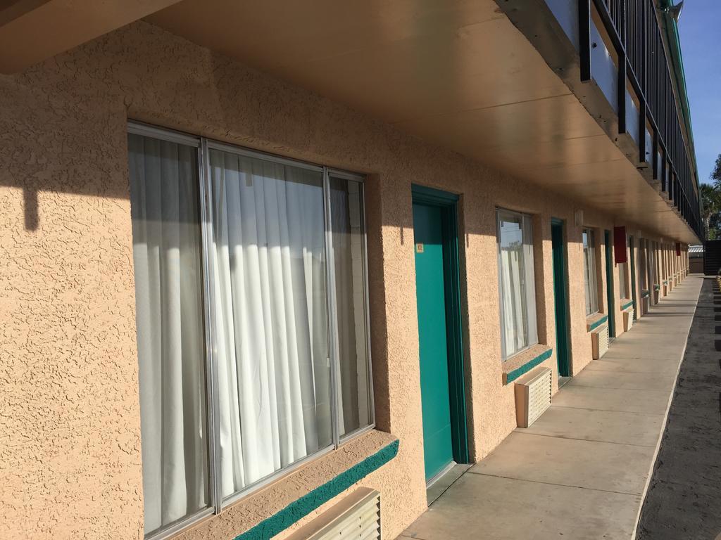 Amazon Motel Тусон Екстер'єр фото